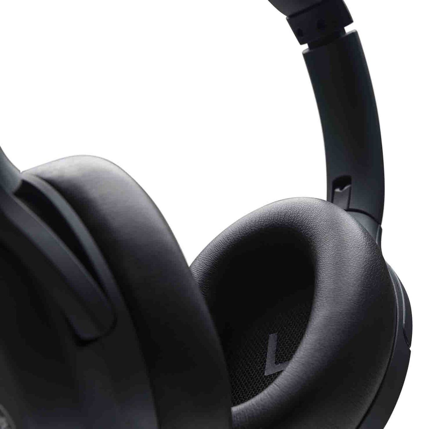 Mackie MC-60BT Wireless Noise Canceling Headphones with Bluetooth - Hollywood DJ