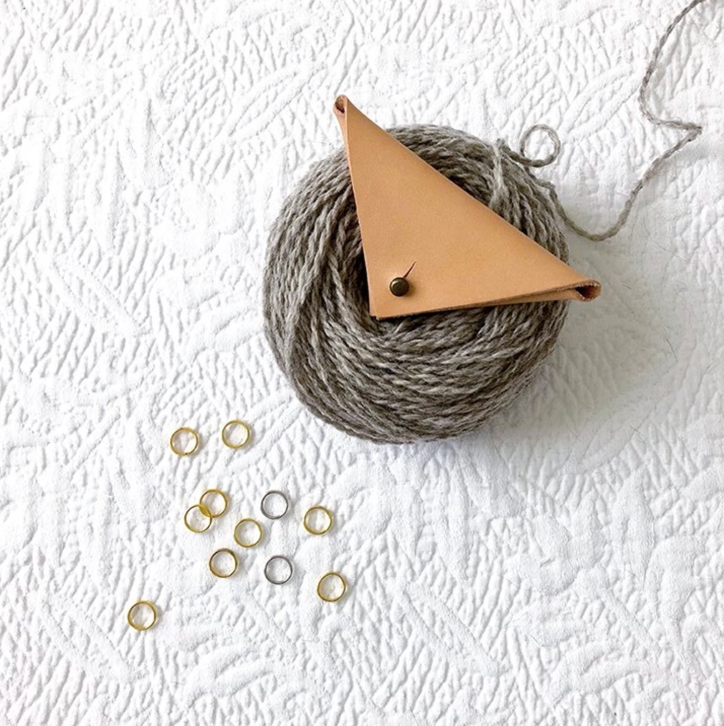 Fringe Supply Co Stitch Marker Leather Pouch - Full View