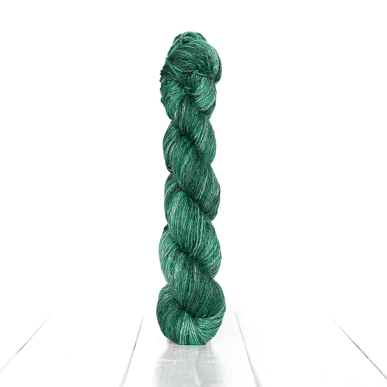 Urth Yarns Kashmir Mono Cashmere Knitting Yarn