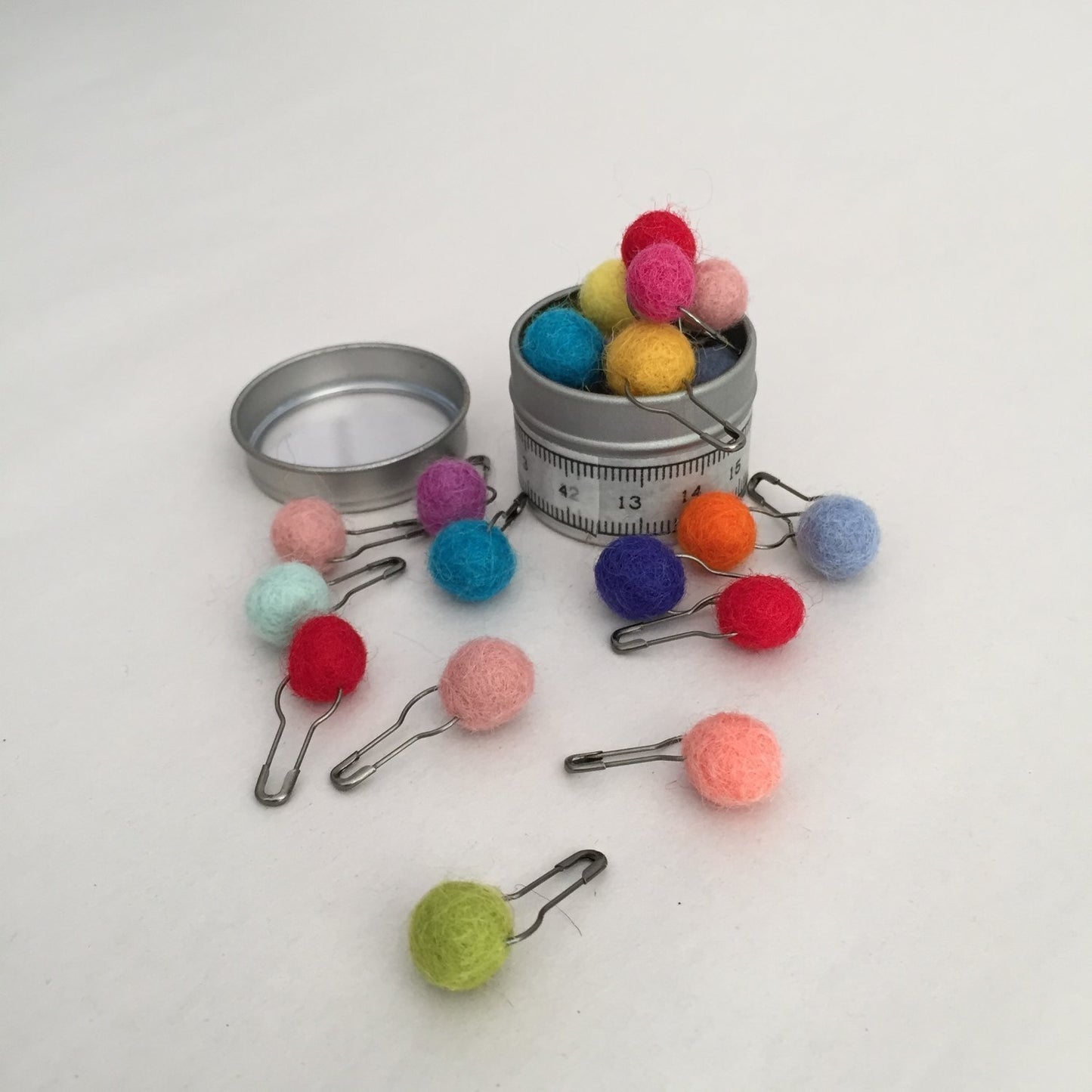 Brooklyn Haberdashery Tins of Stitch Markers