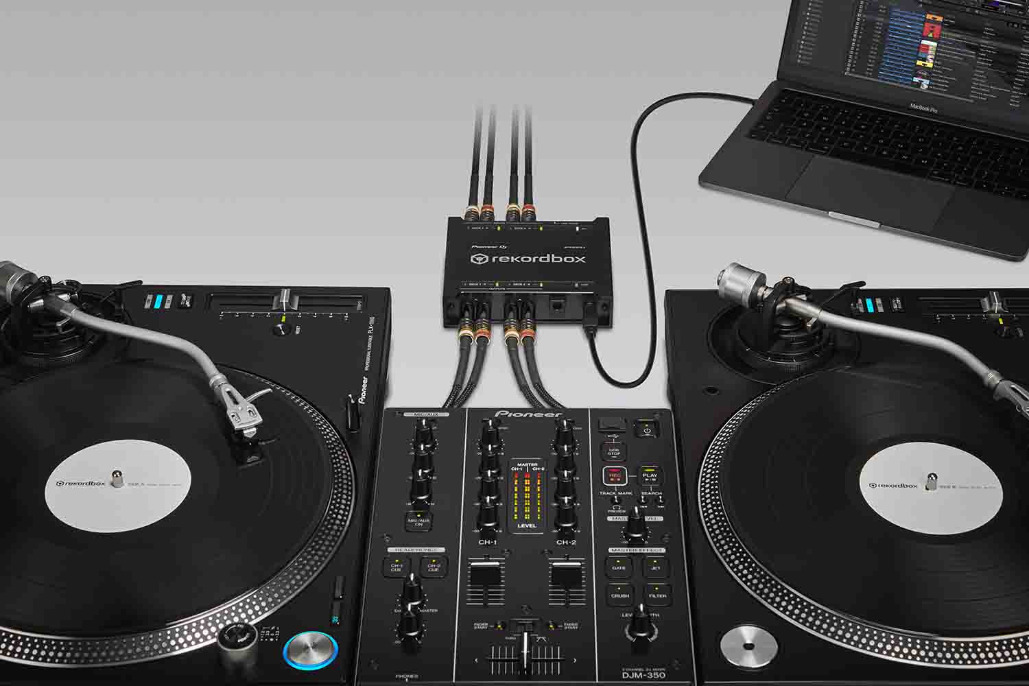 Pioneer DJ INTERFACE 2, 2-Channel Audio Interface for Rekordbox Dvs - Hollywood DJ