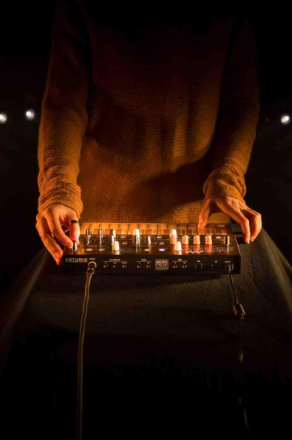 Arturia MICROFREAK Synthesizer, Hybrid Digital Analog Programmable Synthesizer - Hollywood DJ