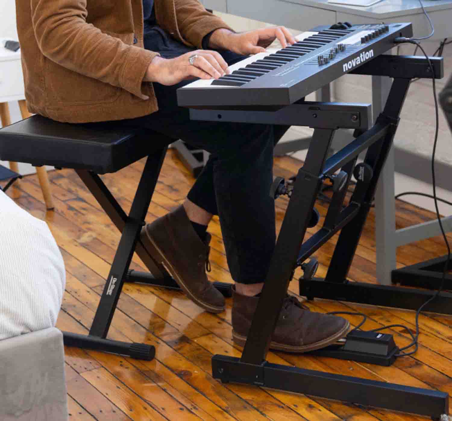On Stage KSP100 Keyboard Sustain Pedal - Hollywood DJ