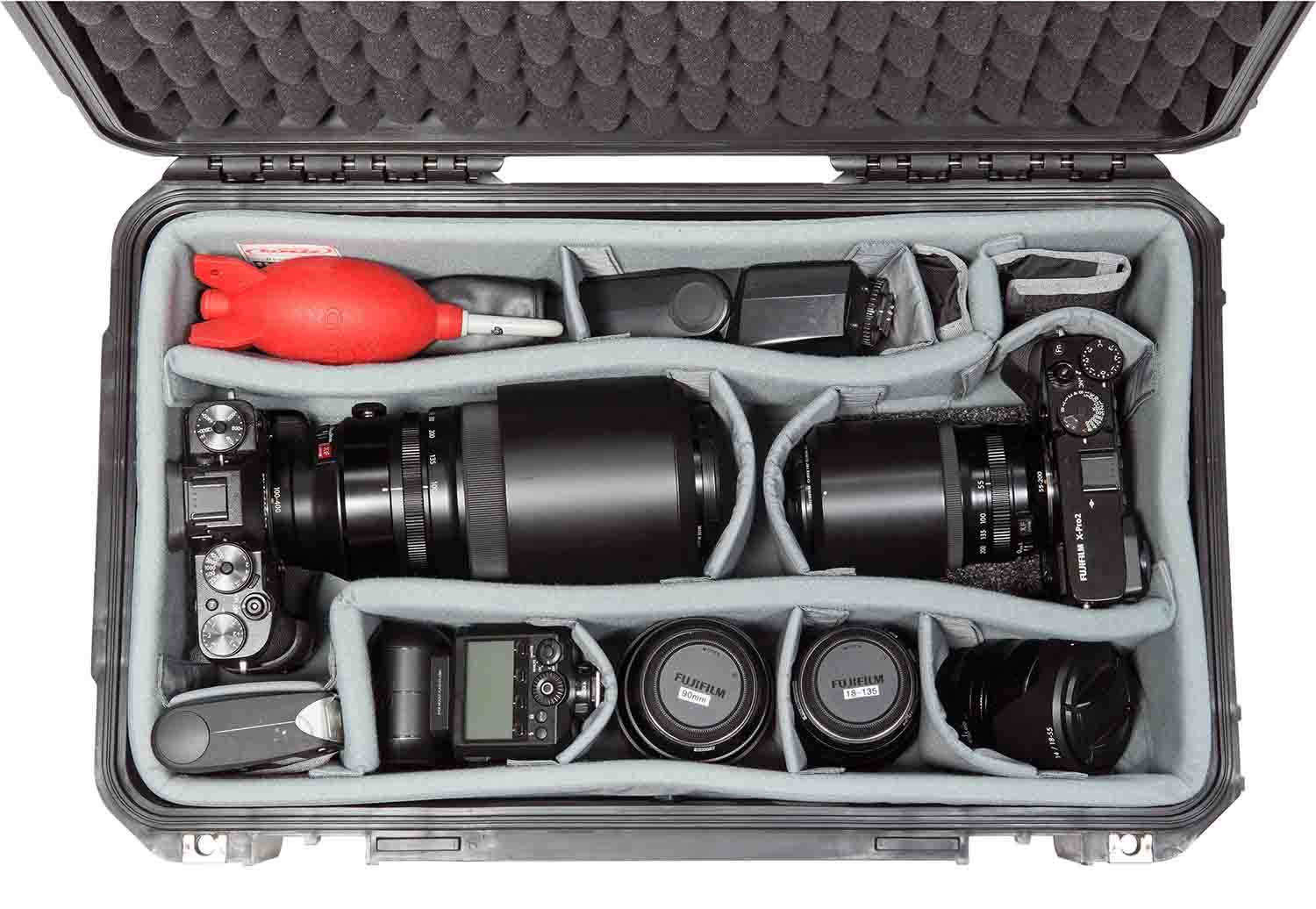 SKB Cases 3i-2011-7DT iSeries 2011-7 Case with Think Tank Photo Dividers & Lid Foam - Black - Hollywood DJ