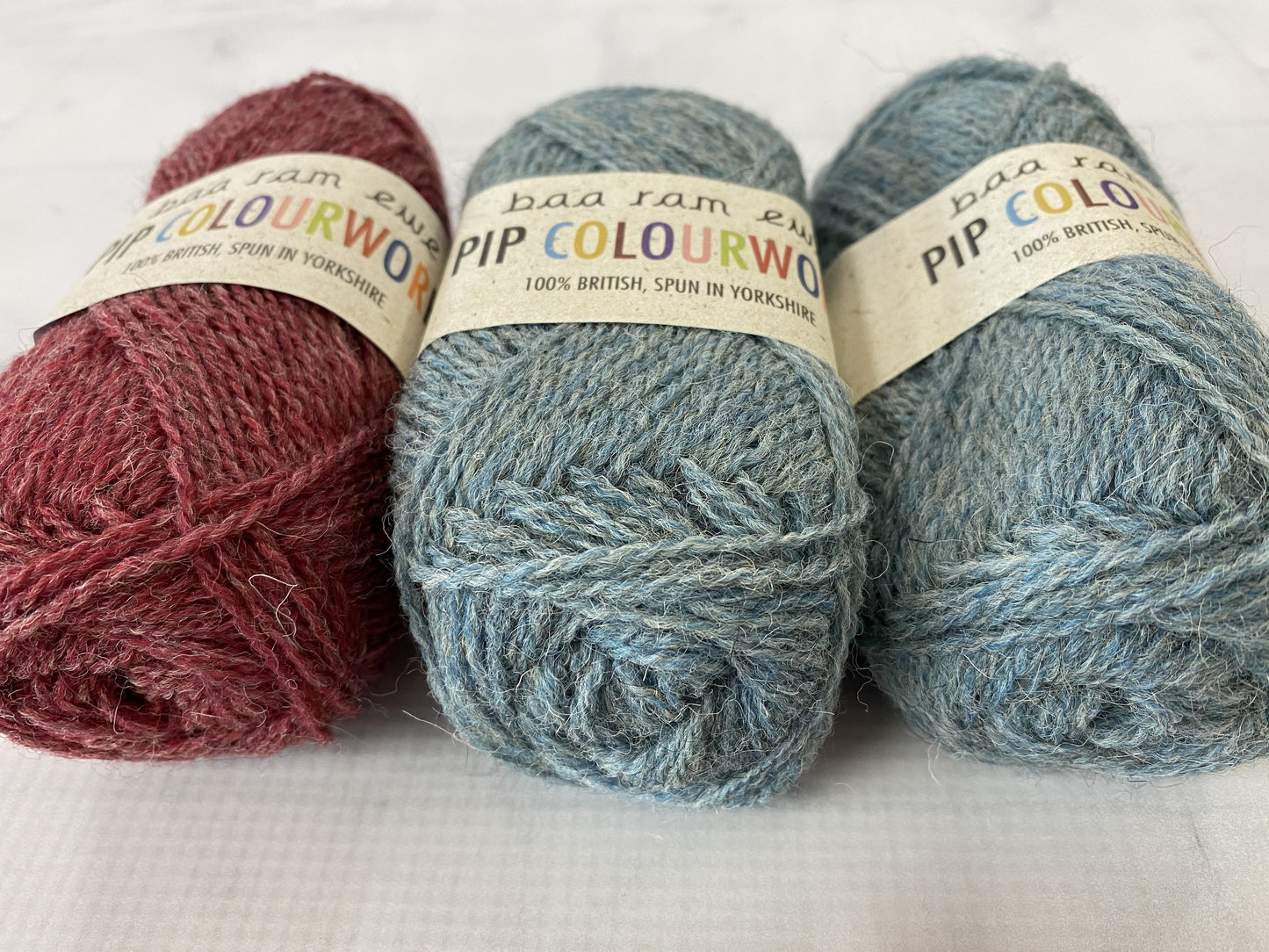 Sea Holly Hat Kit | Baa Ram Ewe - Gray & Red Skein