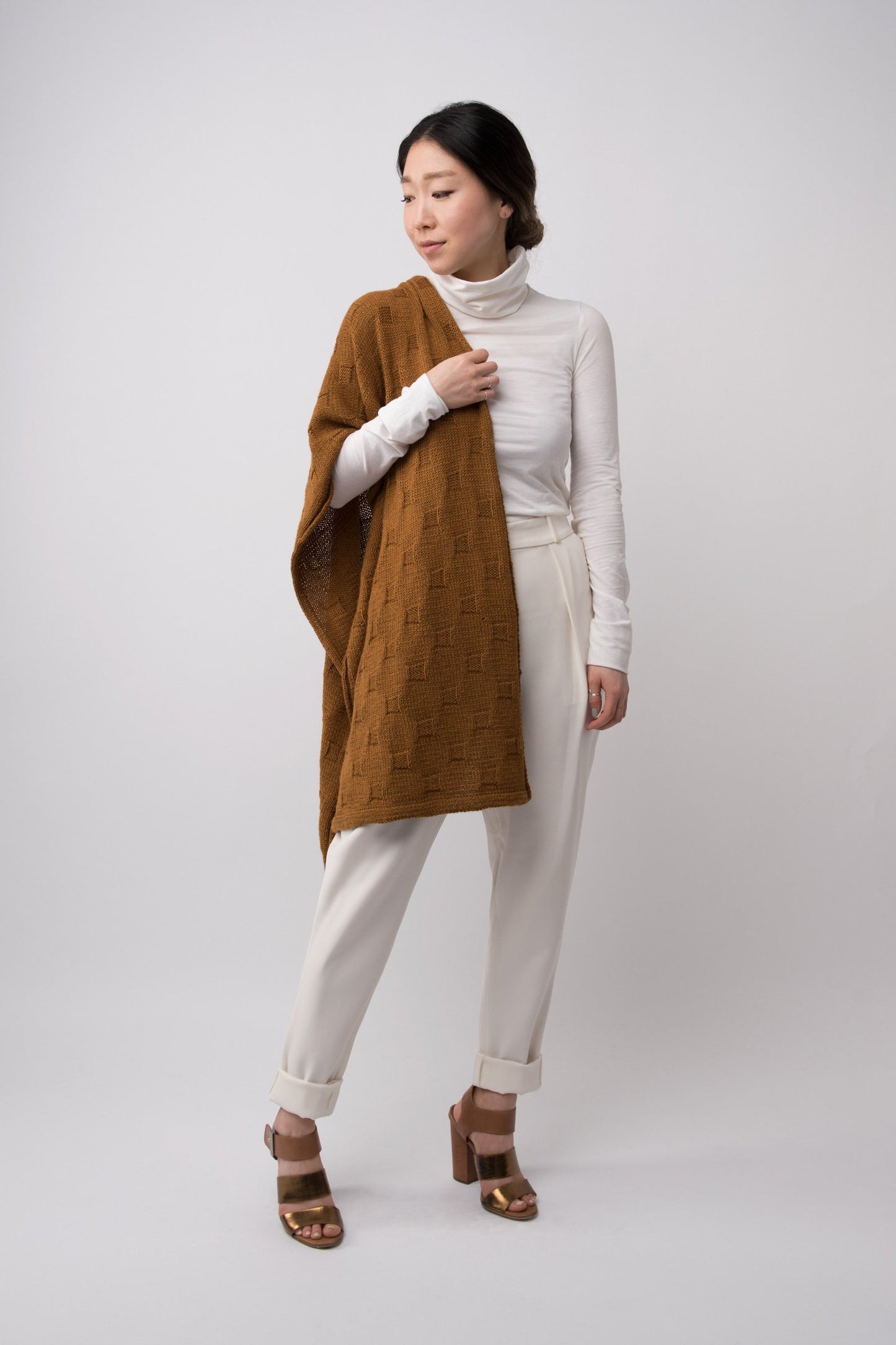 Shibui Knits Motif Textured Wrap (Dune)