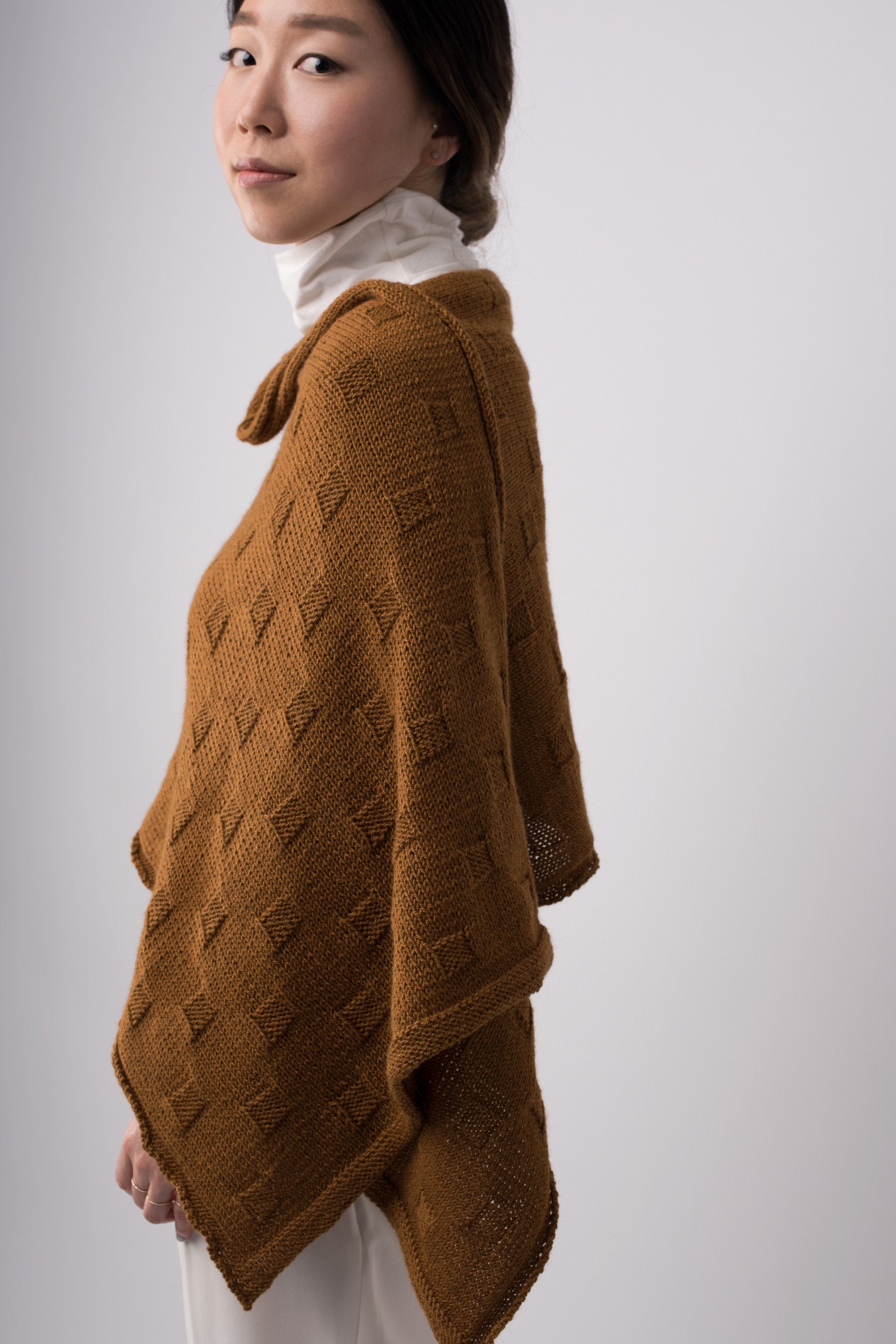 Shibui Knits Motif Textured Wrap (Dune)