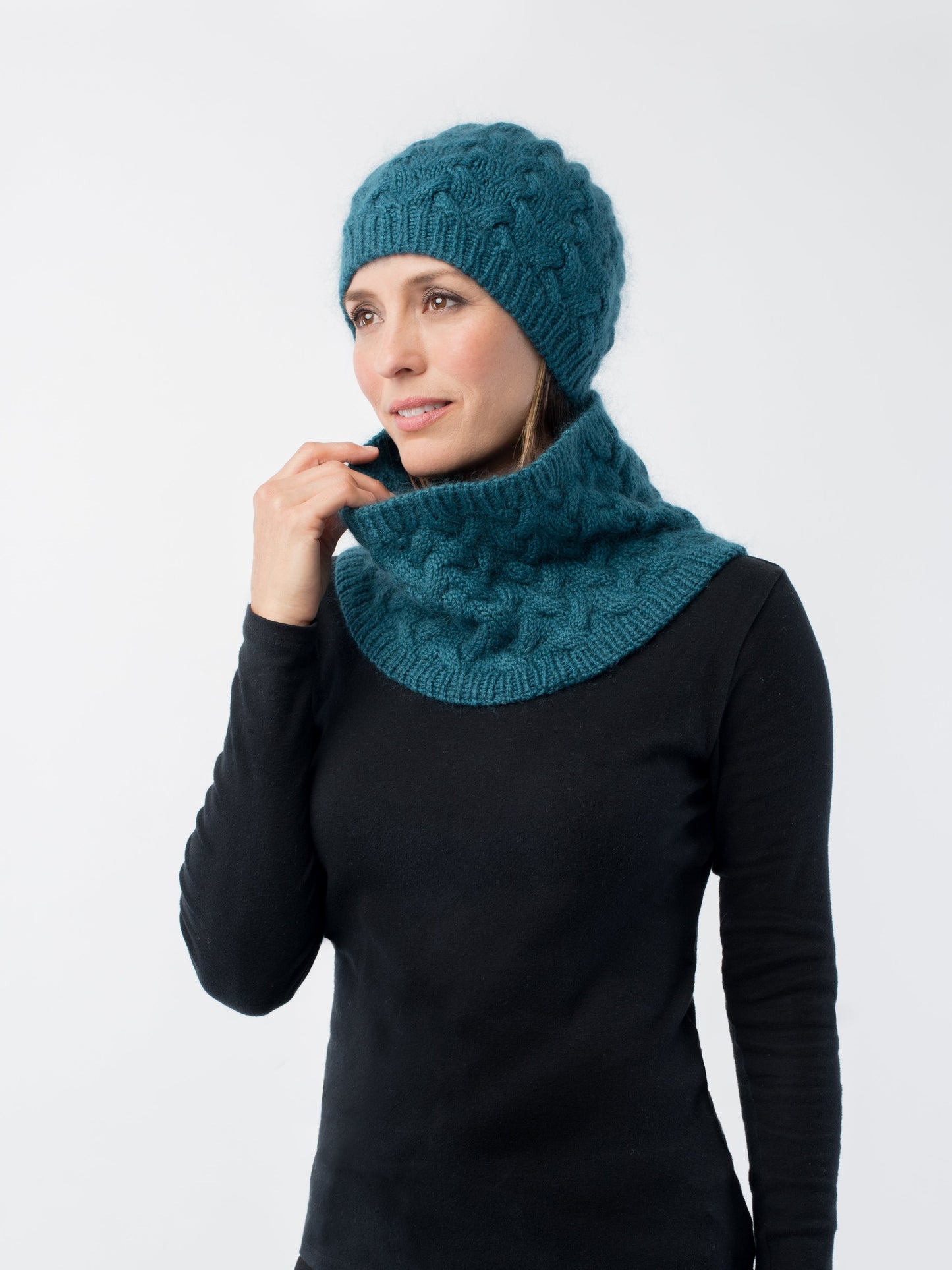 Shibui Knits Rise Cable Hat & Cowl (Drift + Silk Cloud)