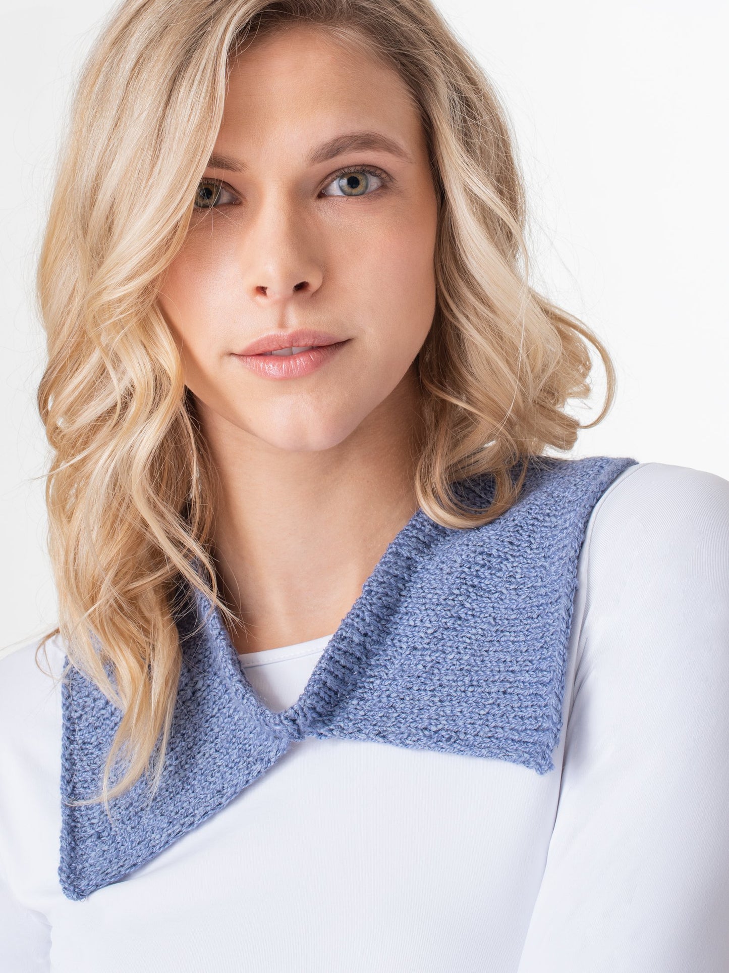 Shibui Knits Wanderwell Neckpiece (Lunar, Vine)
