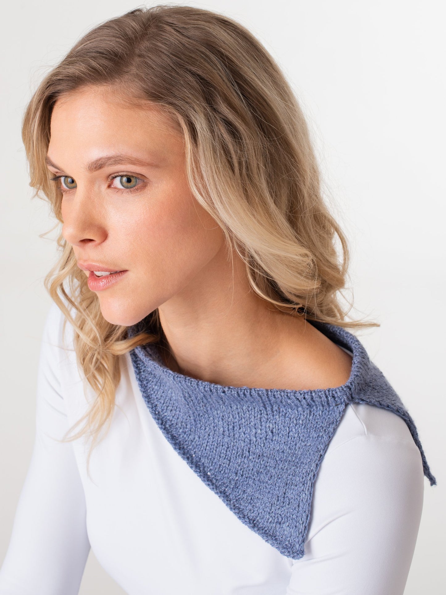 Shibui Knits Wanderwell Neckpiece (Lunar, Vine)