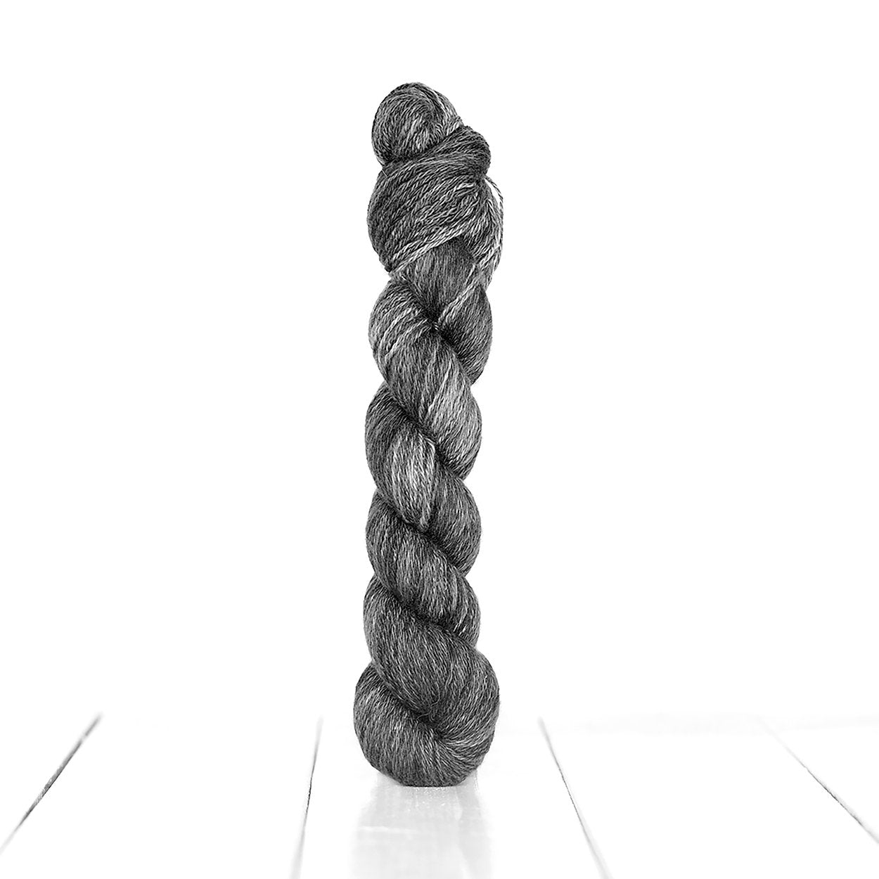 Urth Yarns Kashmir Mono Cashmere Knitting Yarn