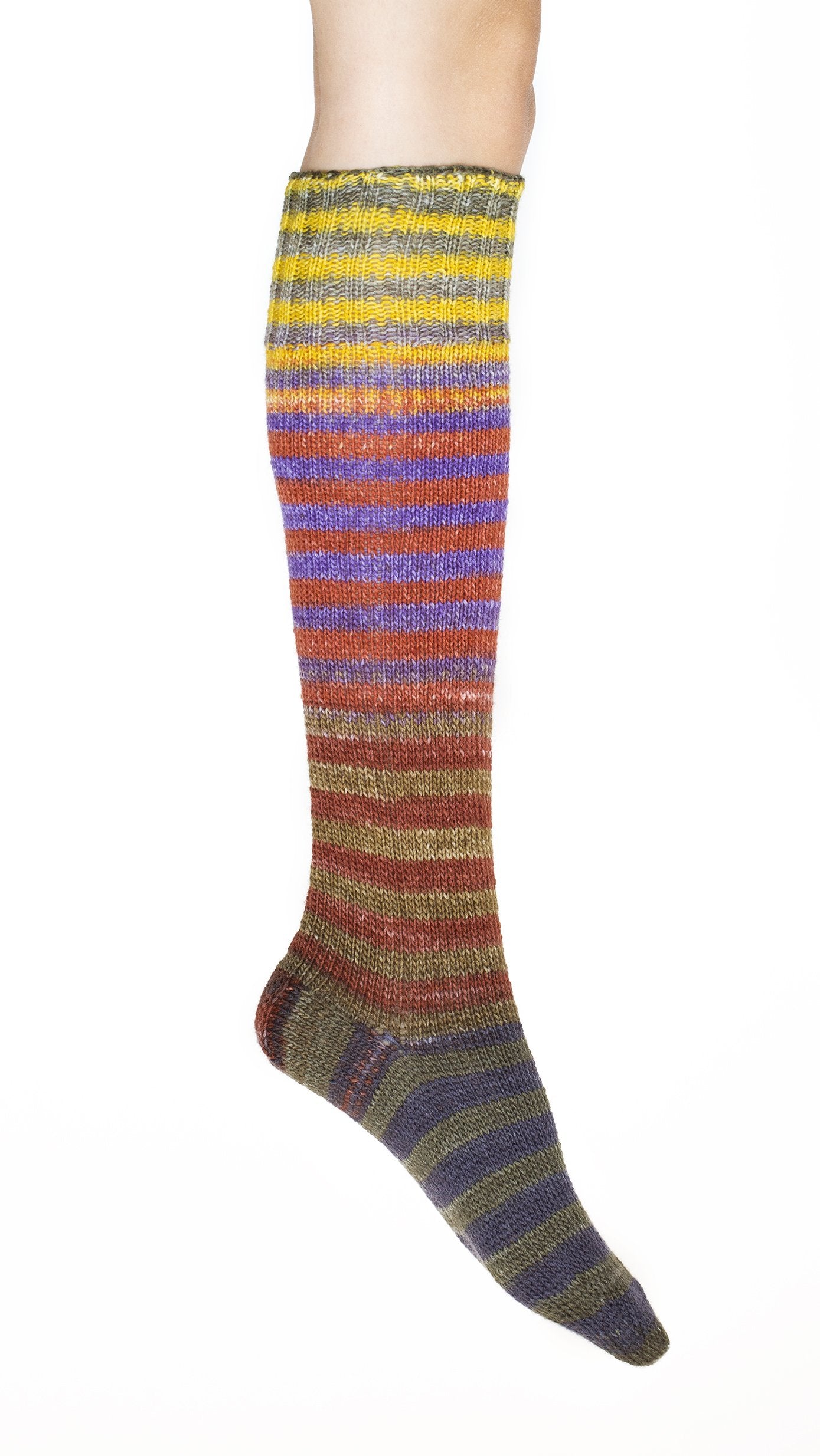 Uneek Sock Kit | 3 free sock patterns - Urth Yarns