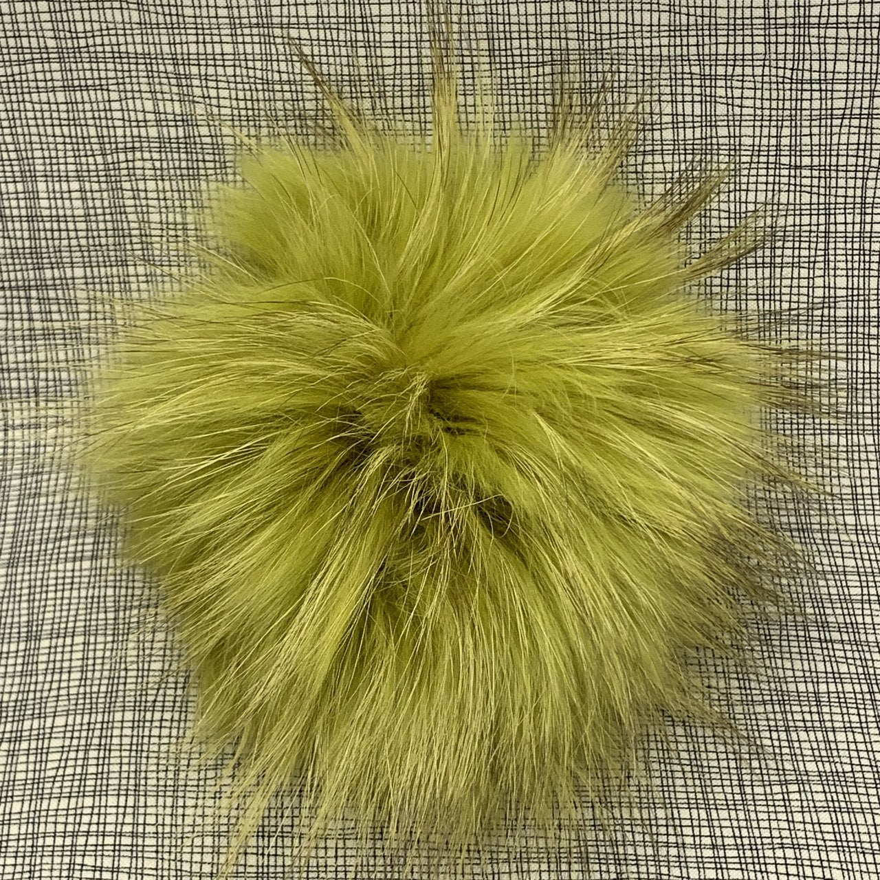 Big Bad Wool Raccoon Pom Pom XL 15 cm