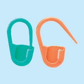 Clover Locking Stitch Markers in Regular Jumbo & Clip