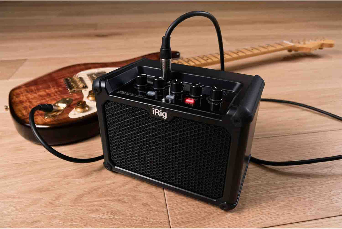 IK Multimedia iRig Micro Amp 15-Watt Battery-Powered Guitar Amplifier with iOS and USB Interface - Hollywood DJ