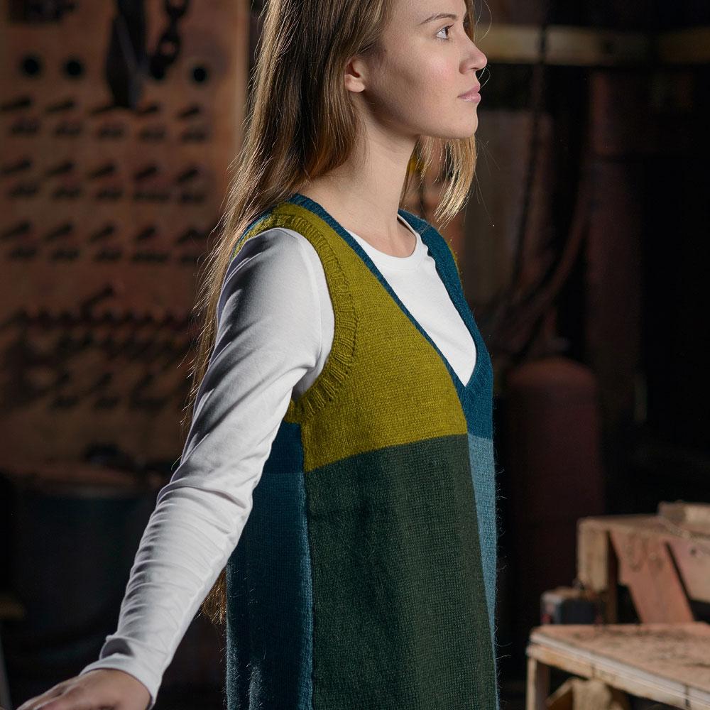 The Fibre Co. Foundations: Cumbria Fingering - Colour Block Tunic (PDF Download)