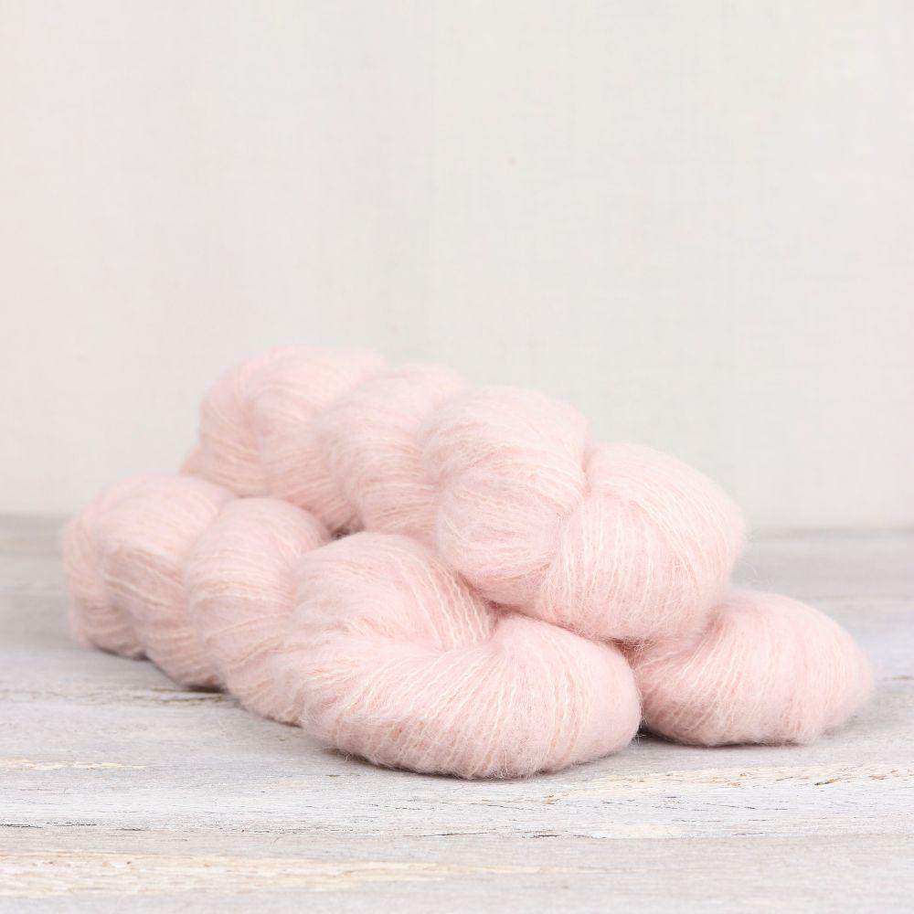 Cirro Yarn | The Fibre Company - Graceful