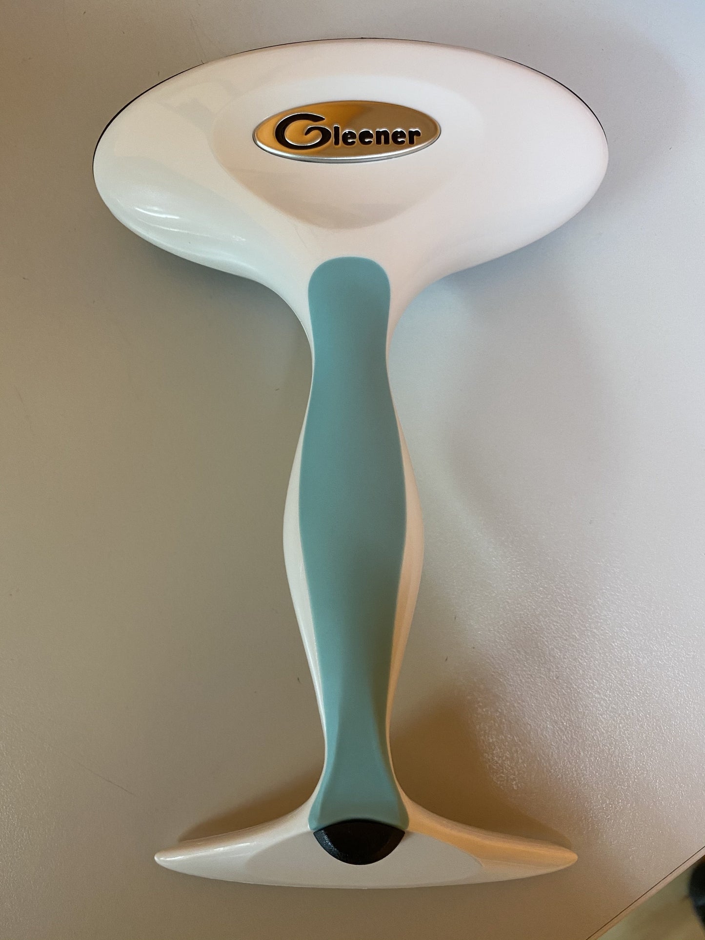 Gleener Fuzz Remover w/ Storage Bag